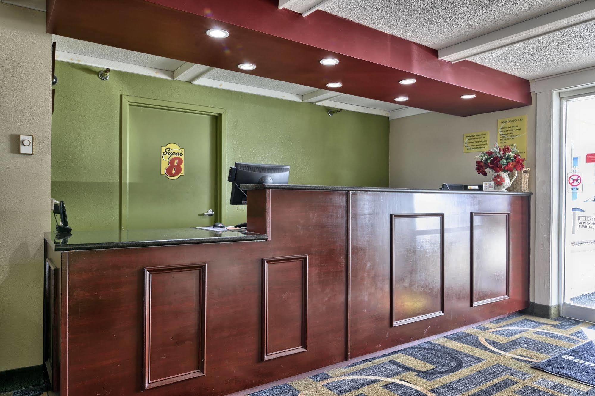 Hotel Super 8 By Wyndham Bangor Exteriér fotografie